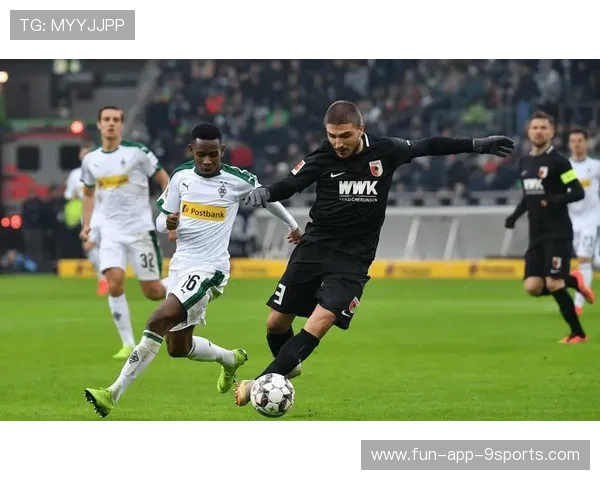 多特蒙德或考虑让边路新星参加更高强度比赛